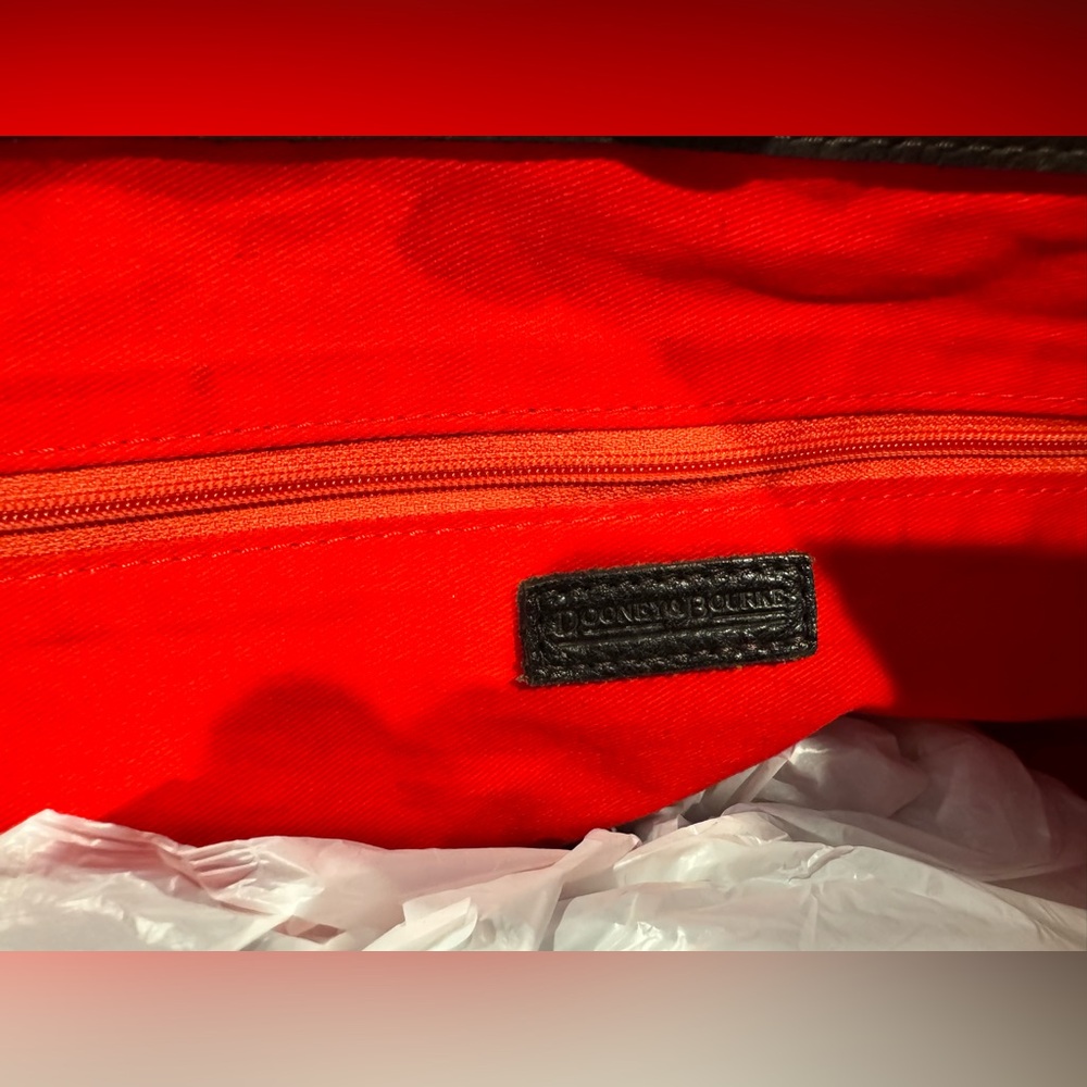 XXL Authentic Dooney & Bourke Shoulder Bag - SOLD - Picture 12 of 14